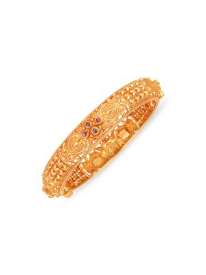 Traditional Grand Gold Bangle-hover