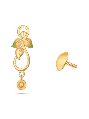 Enchanting Leaf Design Gold Earring-hover