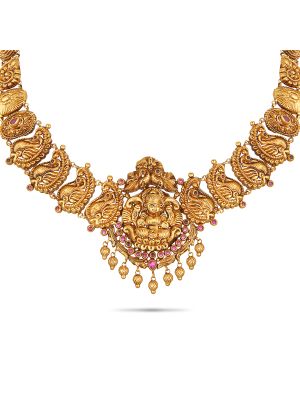 Enticing Trendy Gold Necklace-hover