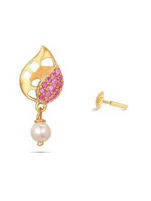 Enticing Leaf Earring-hover